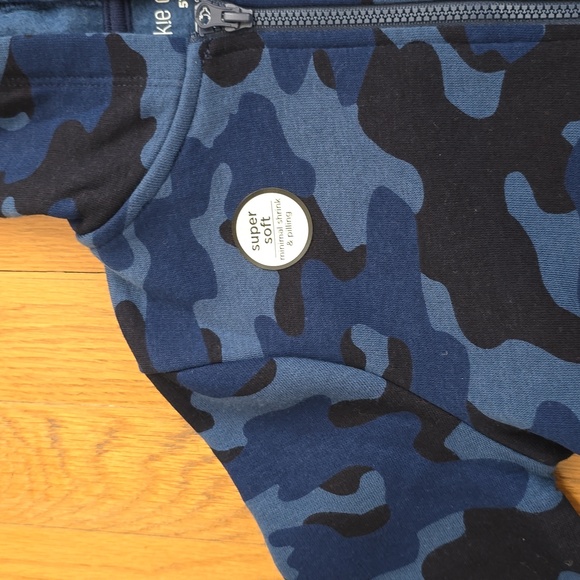 OKIE DOKIE TODDLER BOYS BLUE AND BLACK CAMO ZIPPERED JACKET SIZE 2T - Picture 4 of 10